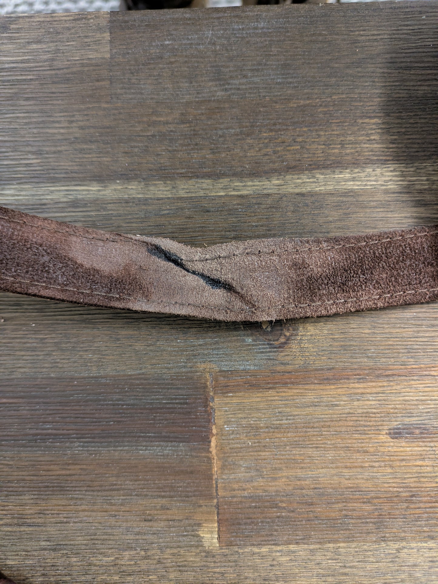 Die kleine Messenger-Tasche „Martil“ in Dunkelbraun