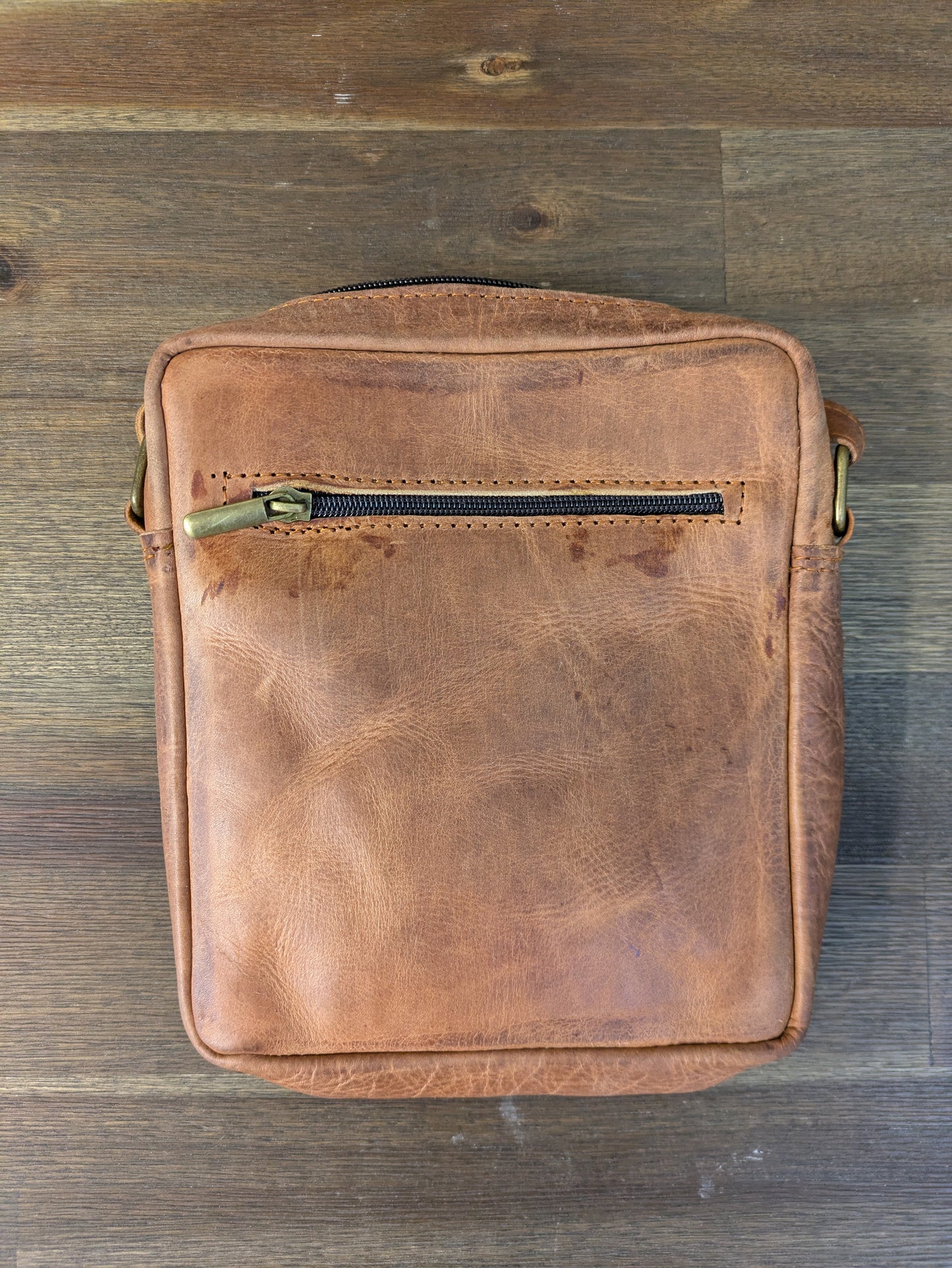 Die kleine Messenger-Tasche „Martil“ in Hellbraun