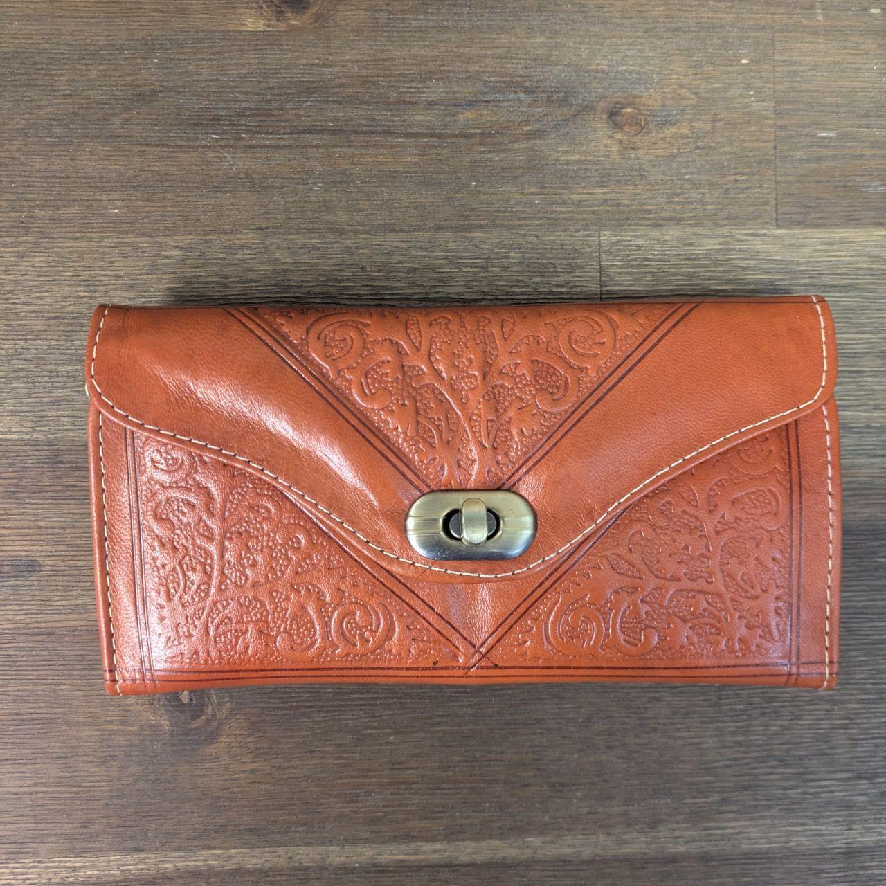 Second - Leather Tri-Fold Purse Light Bown